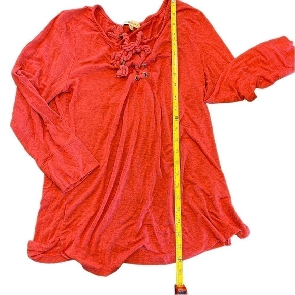 𝅺democracy Medium warm reddish orange shirt long sleeve - Picture 8 of 11